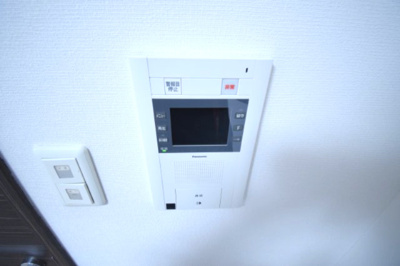 【セキュリティ】 | プレサンス神戸プレシャス | モニター付きのインターホンで安心です。