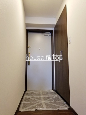 【玄関】 | ロジュマンヴェール若草