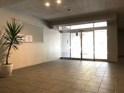 【エントランス】 | ロジュマンヴェール若草