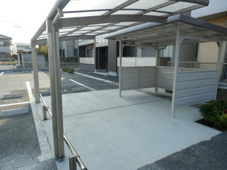 【その他共用部分】 | 屋根付きの駐輪場