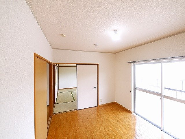 緑町ハイツの洋室|個人の部屋や寝室として使える洋室です