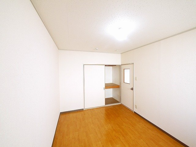 緑町ハイツの内装|きれいな内装です