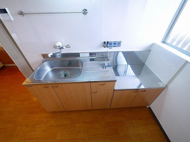 緑町ハイツのキッチン|キッチンでお料理をお楽しみください