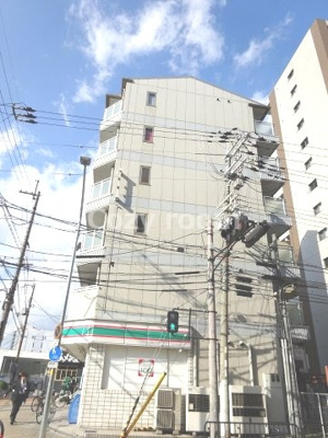 【外観】 | ライブステーション江坂 | 外観は落ち着いています