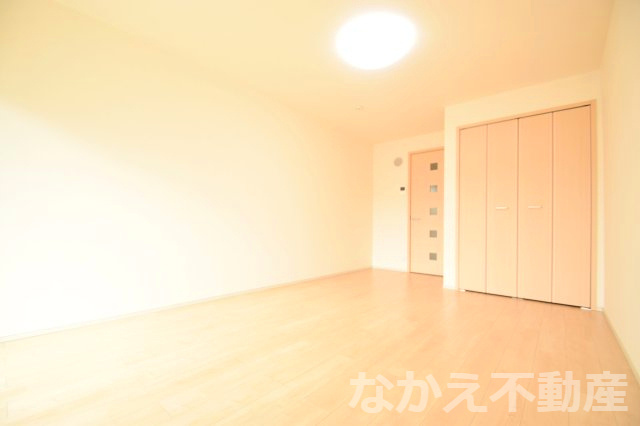 【寝室】 | 落ち着いて過ごせるお部屋なので、寝室にいかがでしょうか