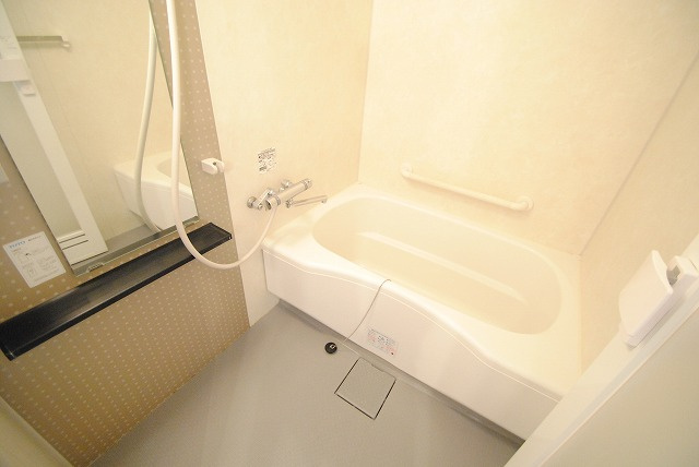 キャッスルコートの浴室|内装イメージ：同物件別室