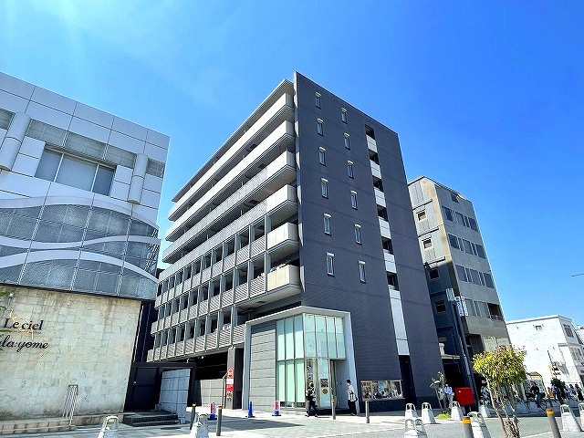 プレミスト奈良三条通りの外観|キレイな外観です。