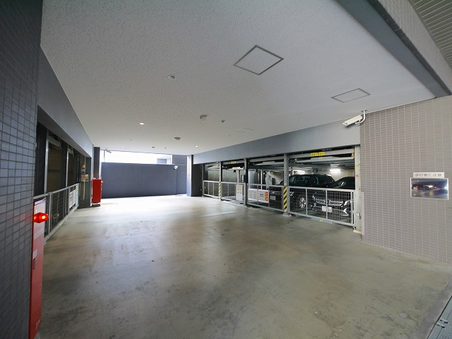 プレミスト奈良三条通りの駐車場|駐車場完備です