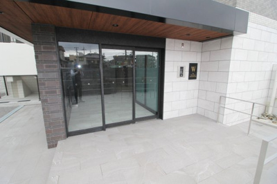 【エントランス】 | ウインズコート緑地パーク