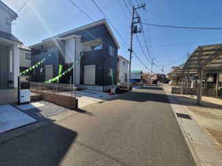 【前面道路含む現地写真】 | 前面道路含む現地写真です