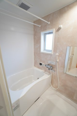 【浴室】 | ラプラーサAB | 浴室新品です。