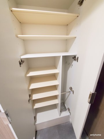 プレサンス天満橋ヴェルエラ　仲介手数料無料の収納