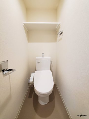 プレサンス天満橋ヴェルエラ　仲介手数料無料のトイレ