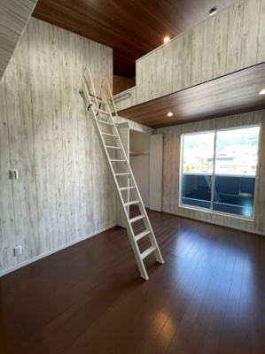  | D_BASE（ガレージハウス）