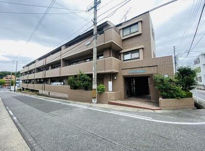 【外観】 | サンマンションアトレ原　★仲介手数料無料★　原小学校　原中学校 | リノベーション済み。
保証付きマンションです。