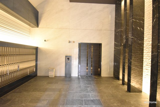 S-RESIDENCE江坂　仲介手数料無料のロビー