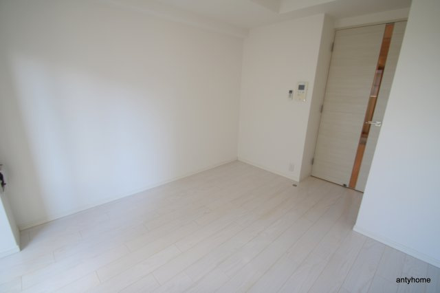 S-RESIDENCE江坂　仲介手数料無料の洋室