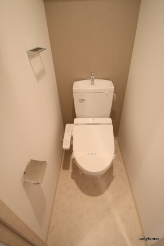 S-RESIDENCE江坂　仲介手数料無料のトイレ