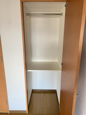 【収納】 | ロイヤル渡辺通(ロイヤルワタナベドオリ) | 別号室の写真になります。現況優先。