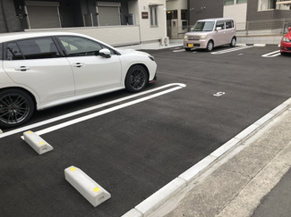 【駐車場】