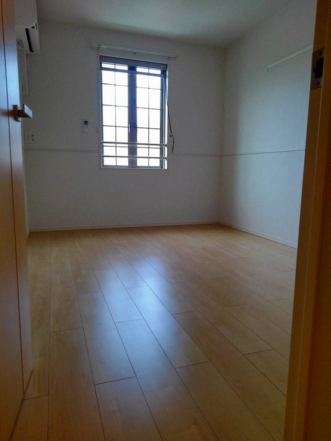 TM・グロリアの洋室