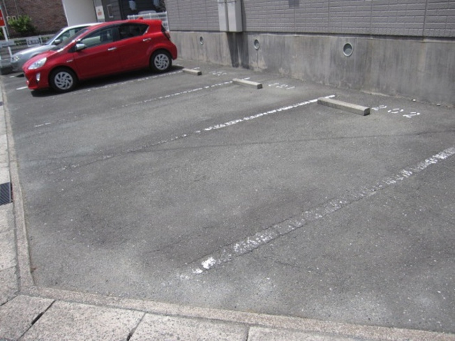 【駐車場】 | セジュール飯村北