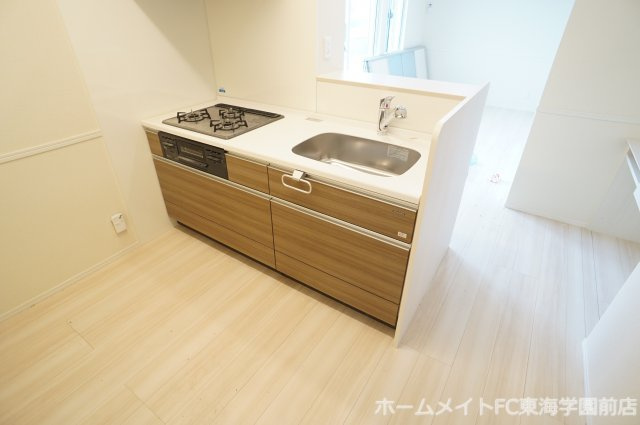 熊本市東区長嶺東８丁目のアパートのキッチン