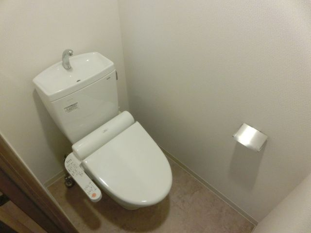 エスリード難波ＳＯＵＴＨのトイレ