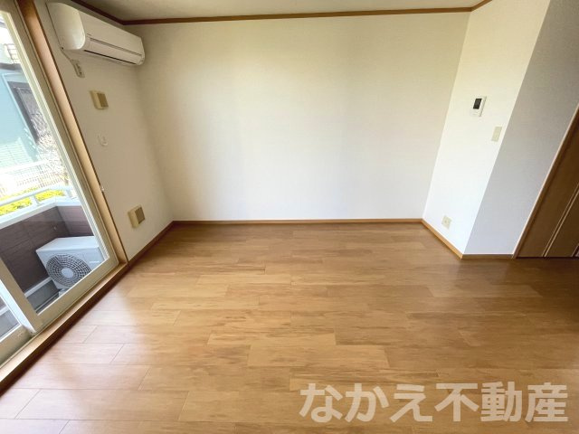 【寝室】 | 落ち着いた色調の寝室です