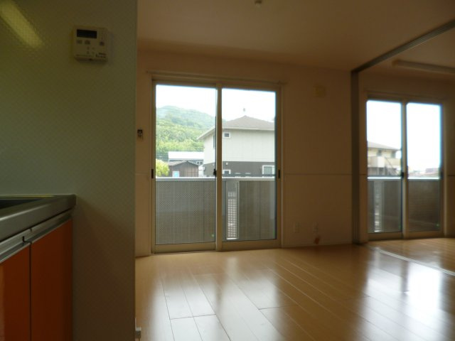 ソレアードⅡの居間・リビング