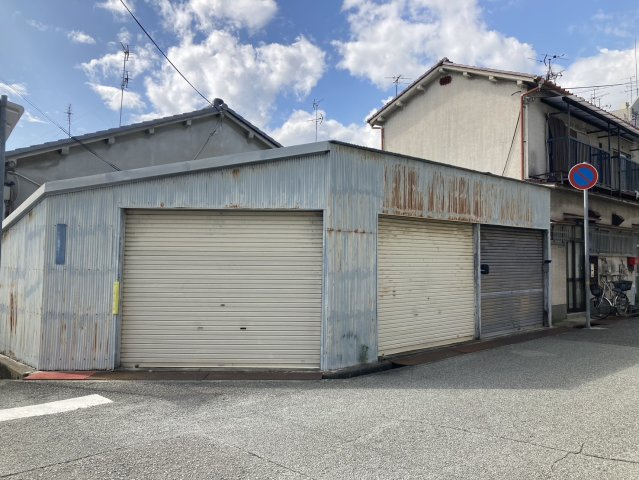 久々知1丁目332番シャッター付きガレージ【管理番号64】