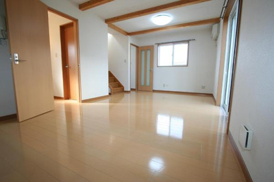 【居間・リビング】 | フレンズハウス鮎川Ａ | 居室・リビング