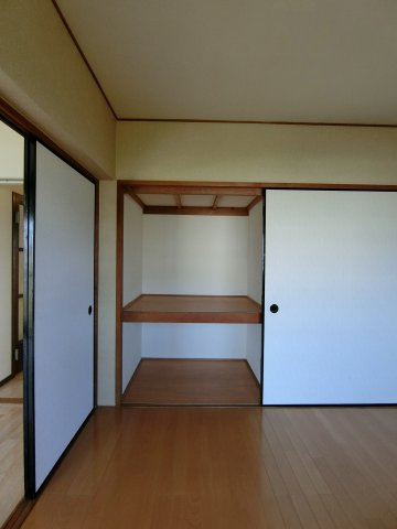 フジパレス米子の収納