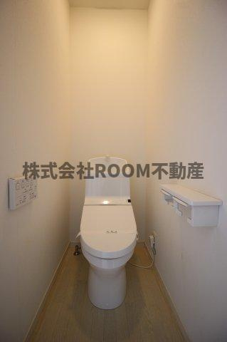 シークレットベースのトイレ|落ち着いたトイレです