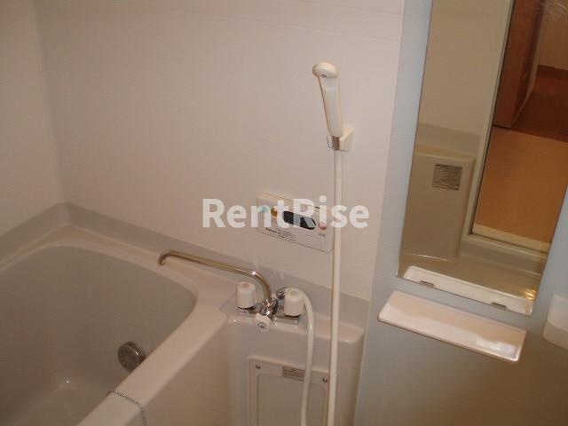 ルルーディアＡの浴室|バス