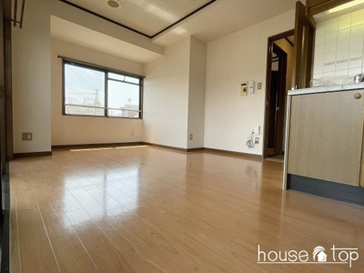 【居間・リビング】 | 白鳩イーストハイツ