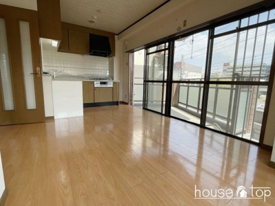 【居間・リビング】 | 白鳩イーストハイツ