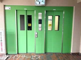 【エントランス】 | モニター付きエレベーター