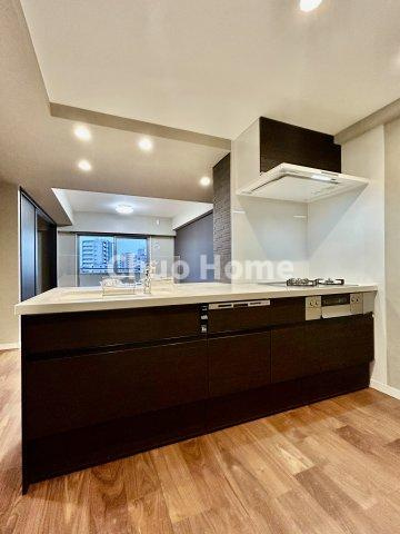 クレアシティ小岩のキッチン|ワイドで収納豊富なシステムキッチン