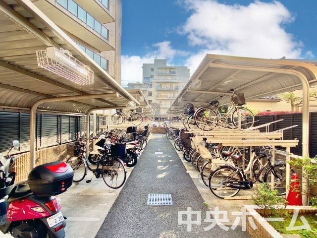 クレアシティ小岩の駐輪場|【自転車置き場】最新の空き状況や費用などの詳細は担当スタッフまでお問い合わせください。