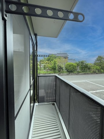 ディアスすぎB棟のバルコニー