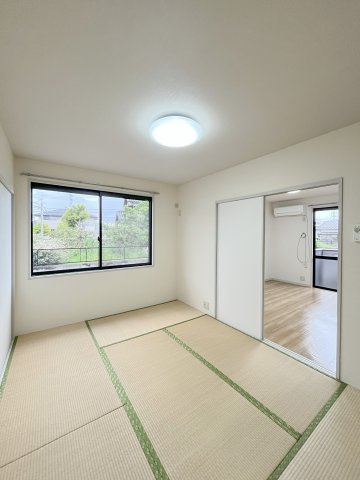 ディアスすぎB棟の和室