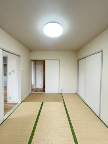 ディアスすぎB棟の和室