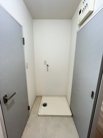 ディアスすぎB棟の洗面所