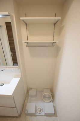 【設備】 | Newdorf(ﾆｭｰﾄﾞﾙﾌ)弐番館 | 室内洗濯機置場