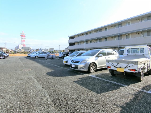 アークAの駐車場