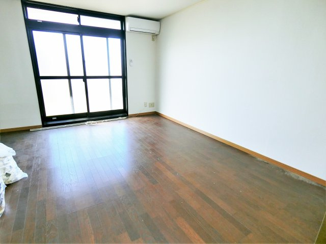 アークAの居間・リビング