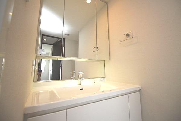 荒川区西日暮里２丁目の賃貸マンション