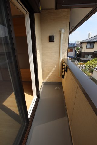 【バルコニー】 | Newdorf(ﾆｭｰﾄﾞﾙﾌ)弐番館
