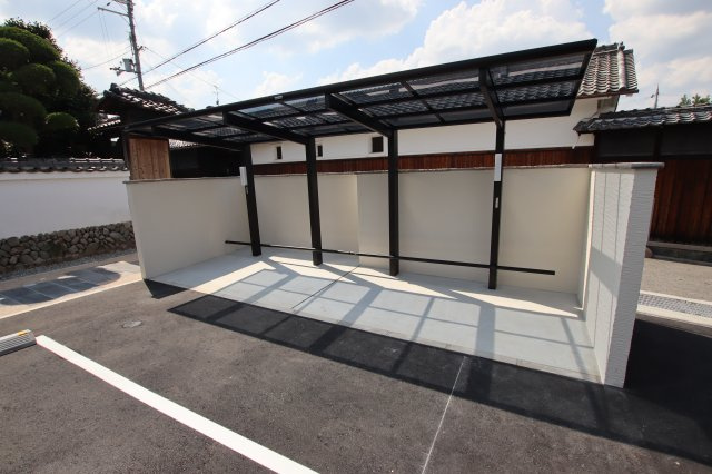 【その他共用部分】 | Newdorf(ﾆｭｰﾄﾞﾙﾌ)弐番館 | 駐輪場